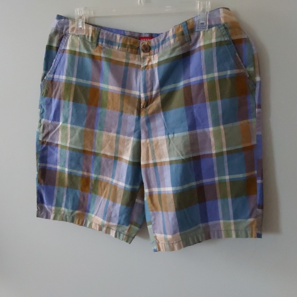 LAST CHANCE! Merona womens cotton shorts. Purple, tan,olive, blue plaid. 14.